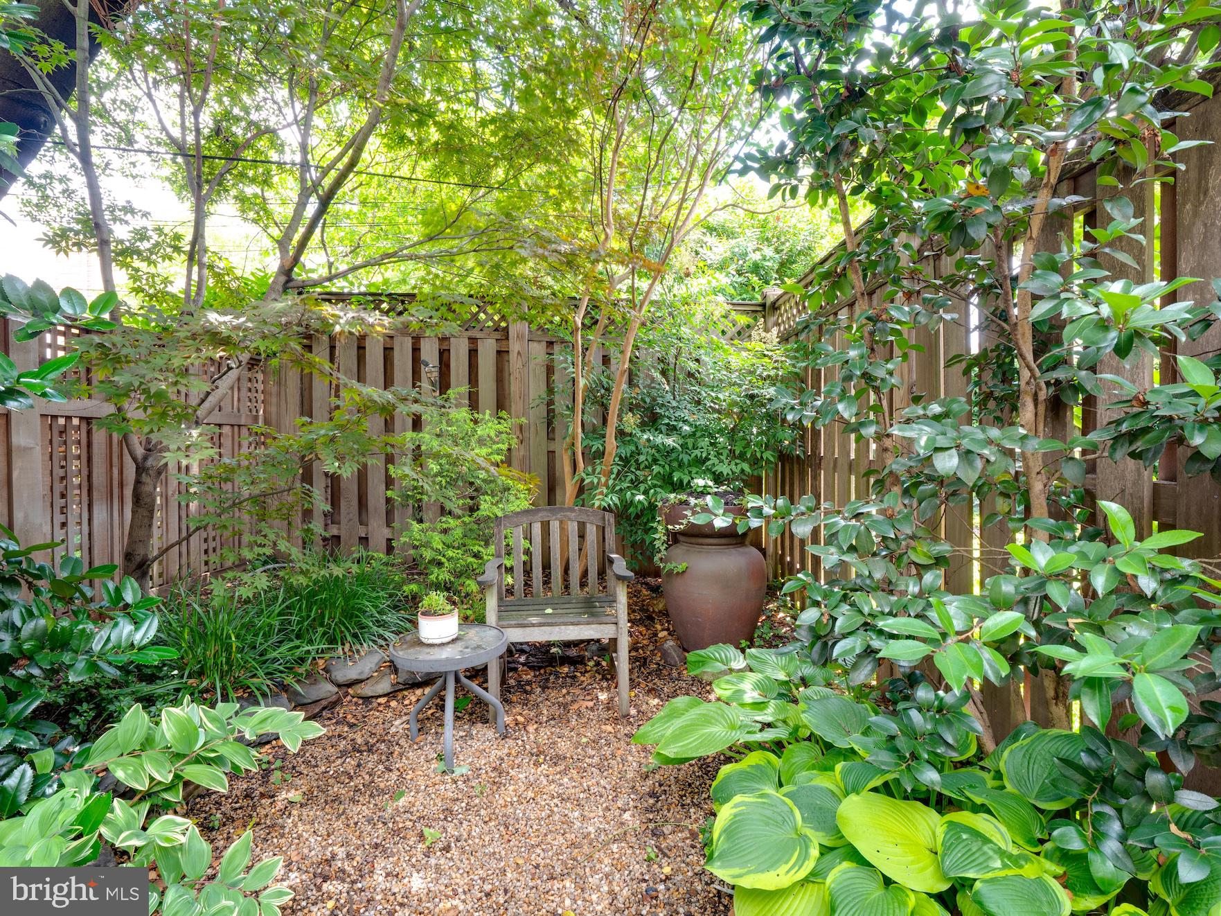 CAPITOL HILL - Residential
