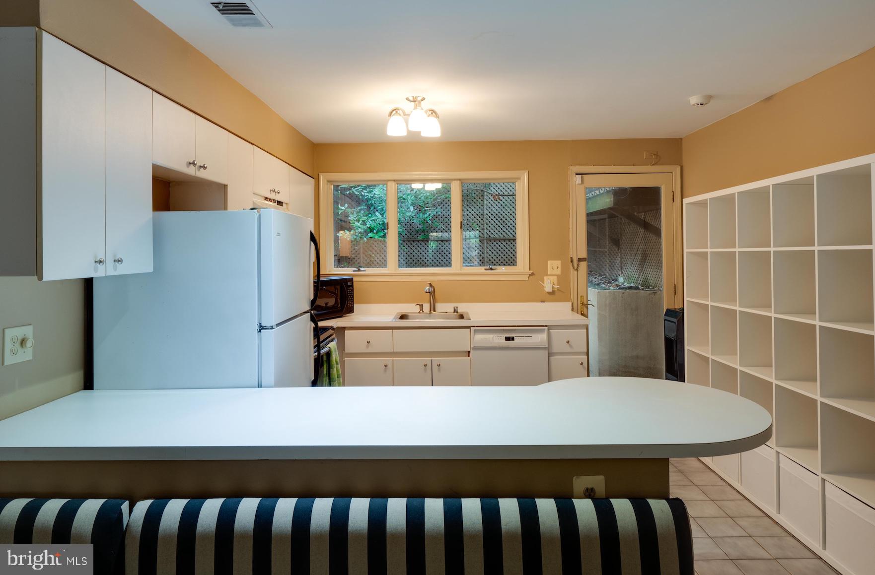 CAPITOL HILL - Residential
