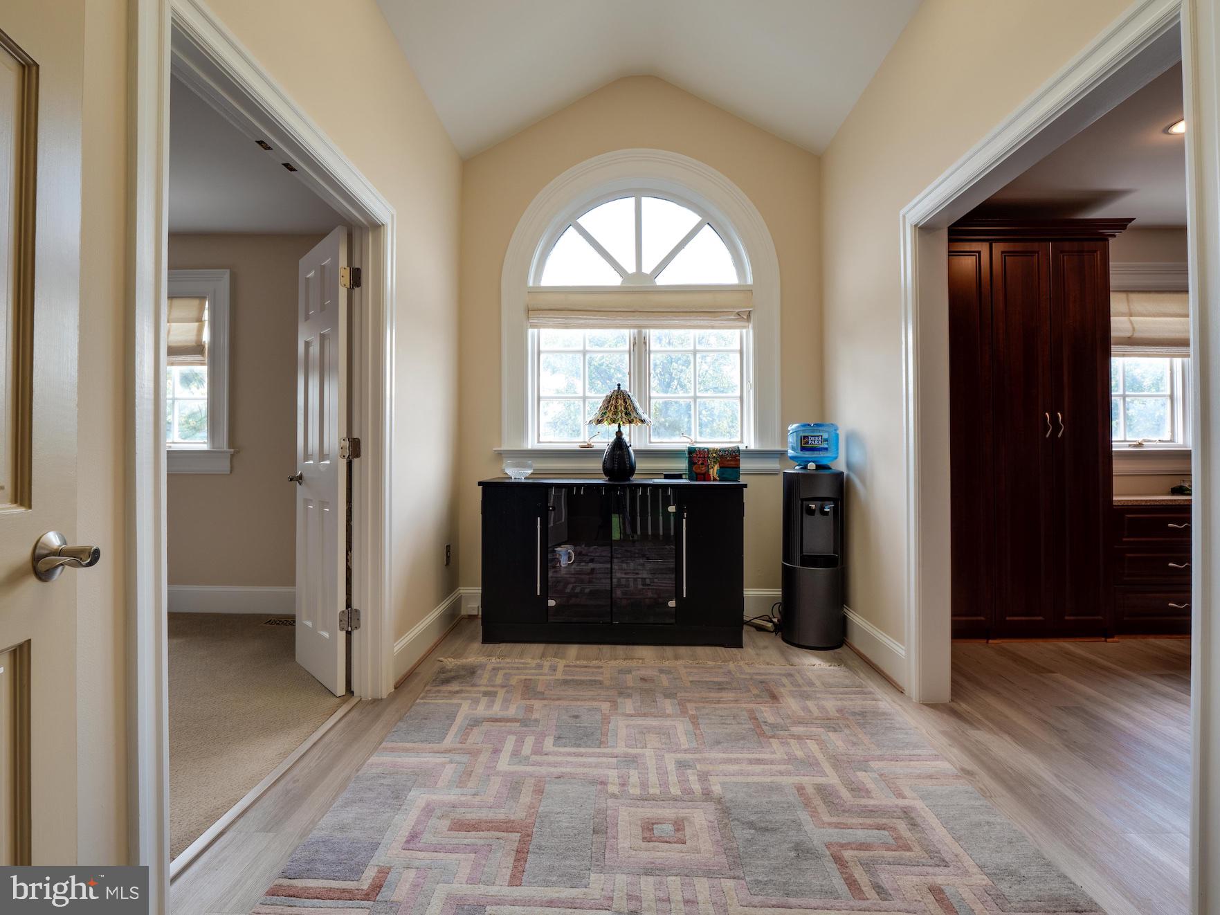 CAPITOL HILL - Residential