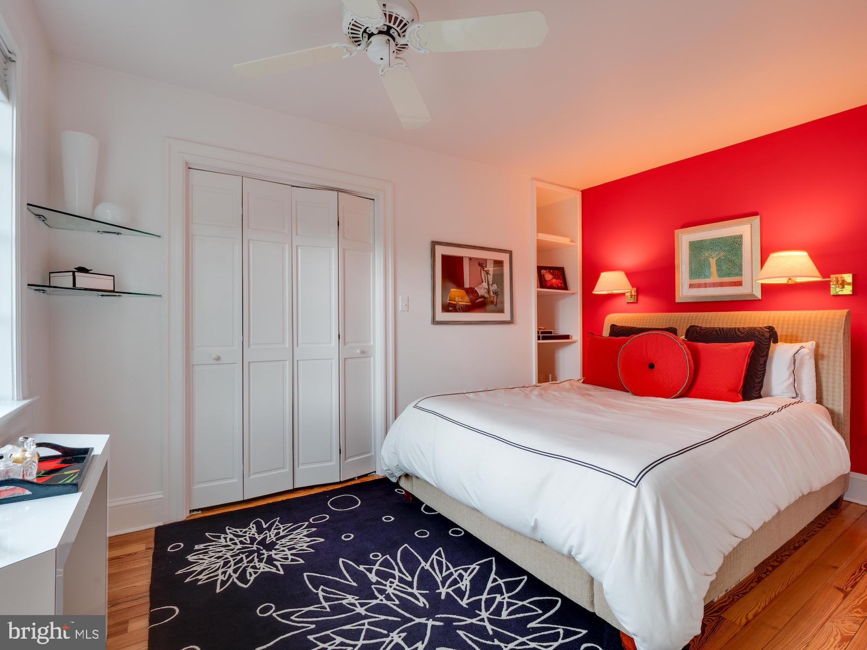 CAPITOL HILL - Residential