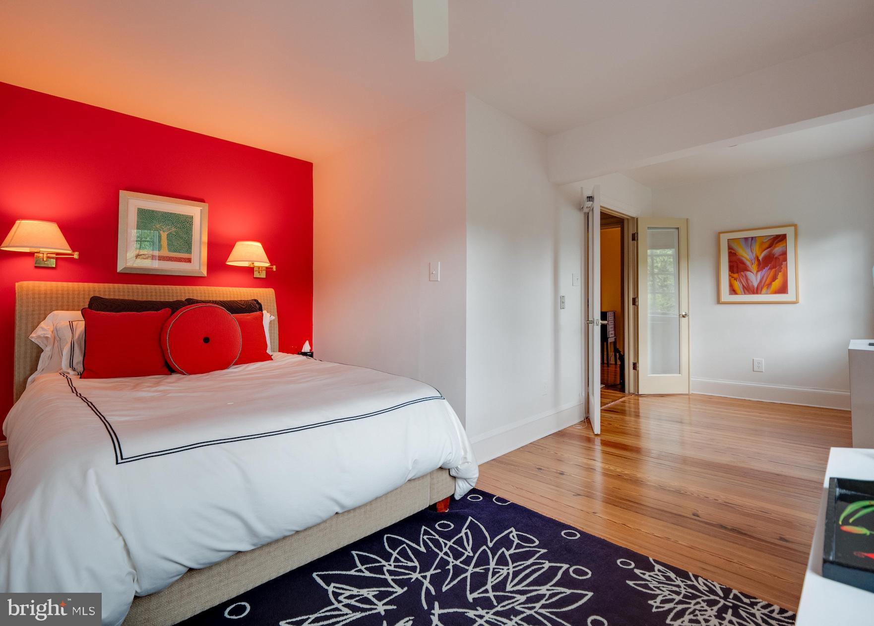 CAPITOL HILL - Residential