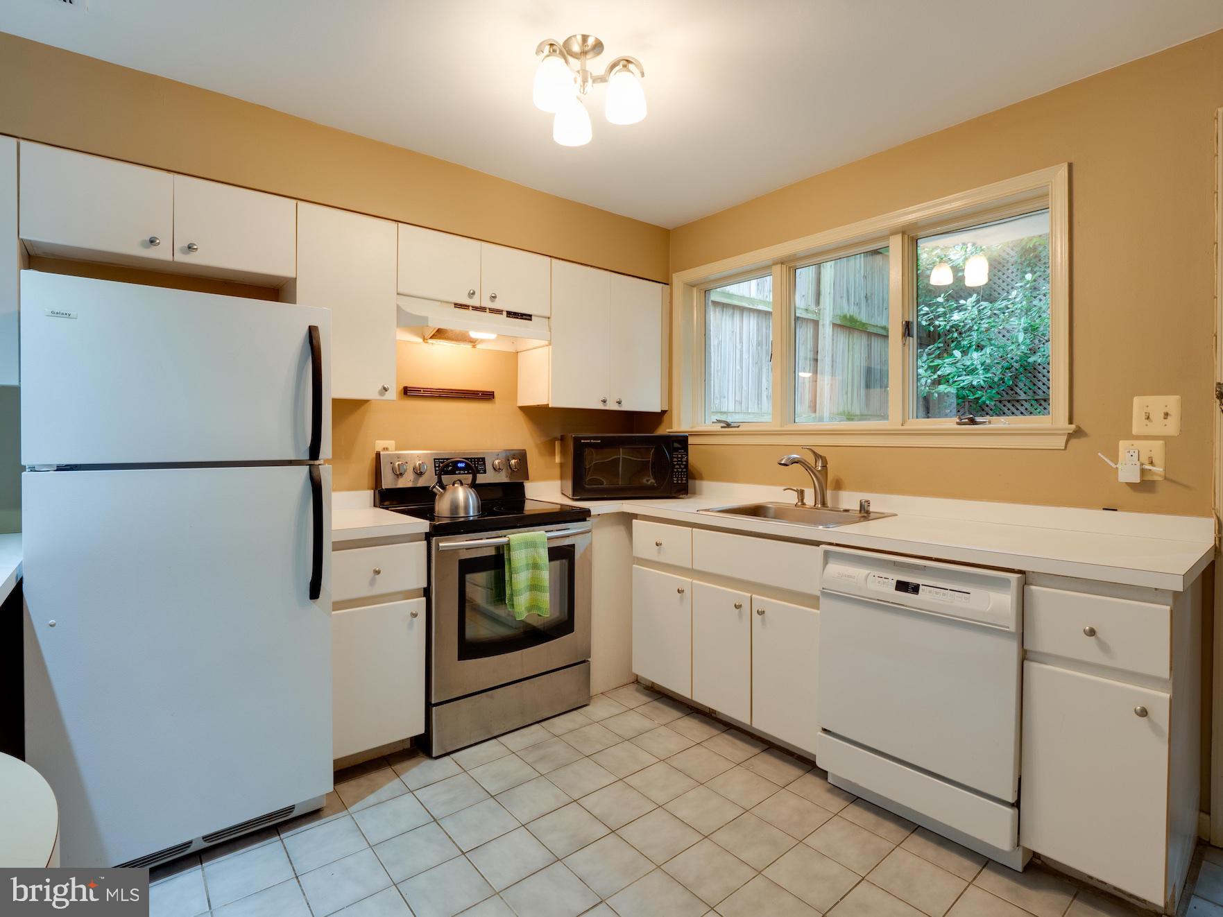 CAPITOL HILL - Residential