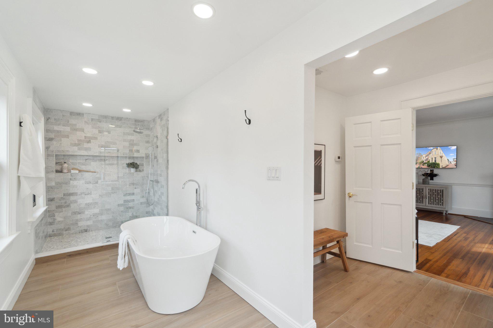 GEORGETOWN - Residential