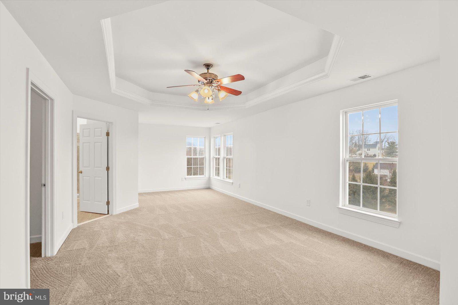 SOUTH POINTE - Residential