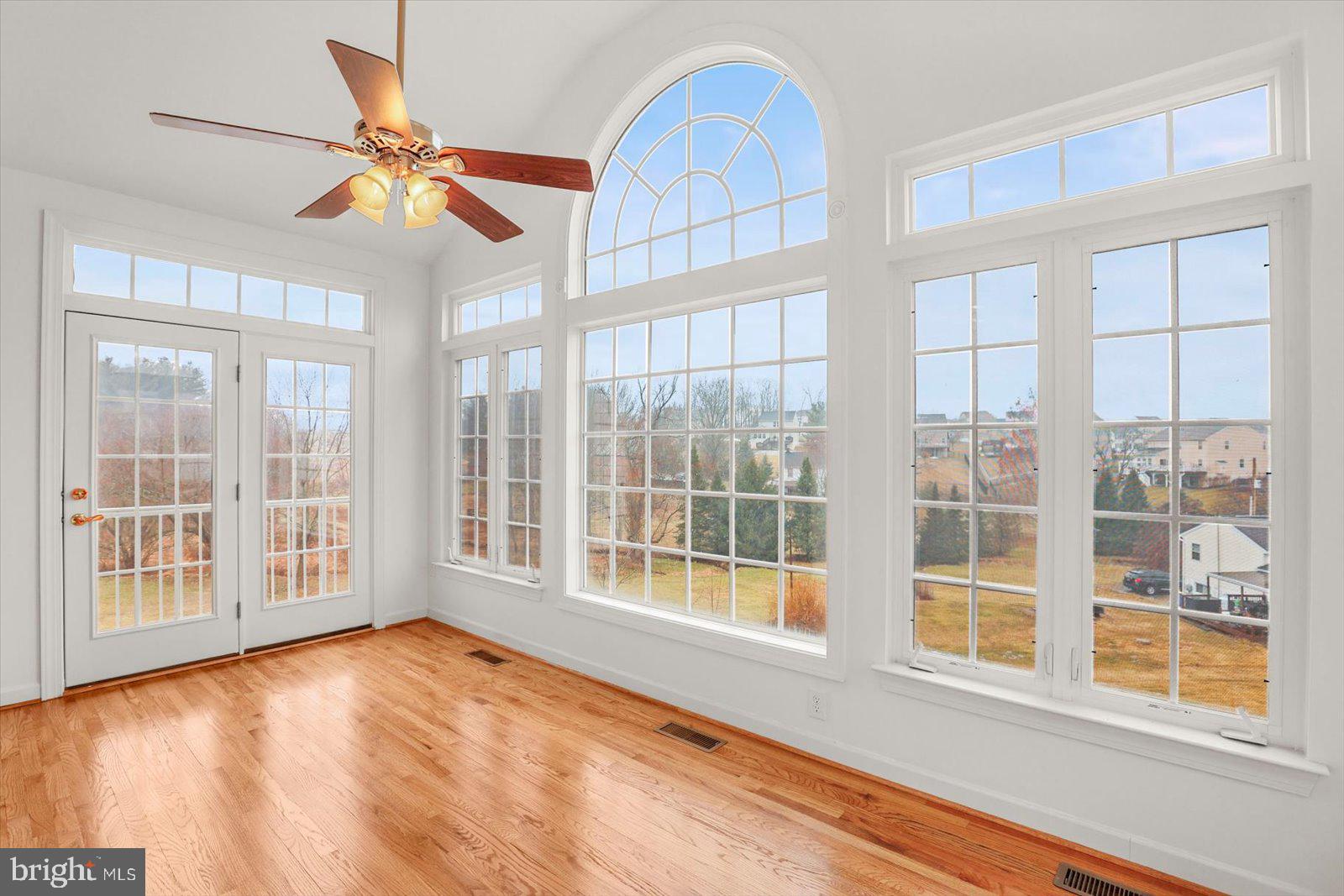 SOUTH POINTE - Residential