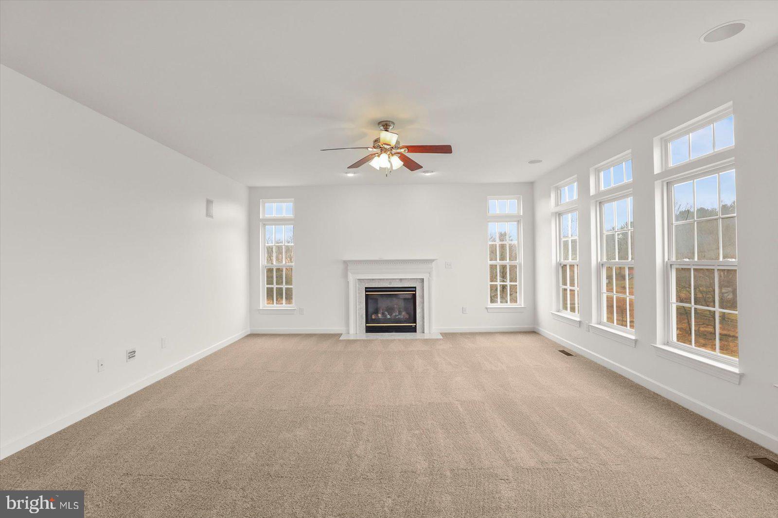 SOUTH POINTE - Residential