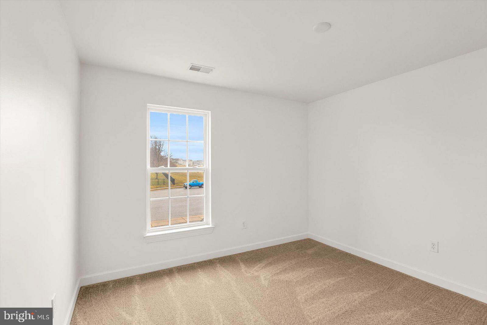 SOUTH POINTE - Residential