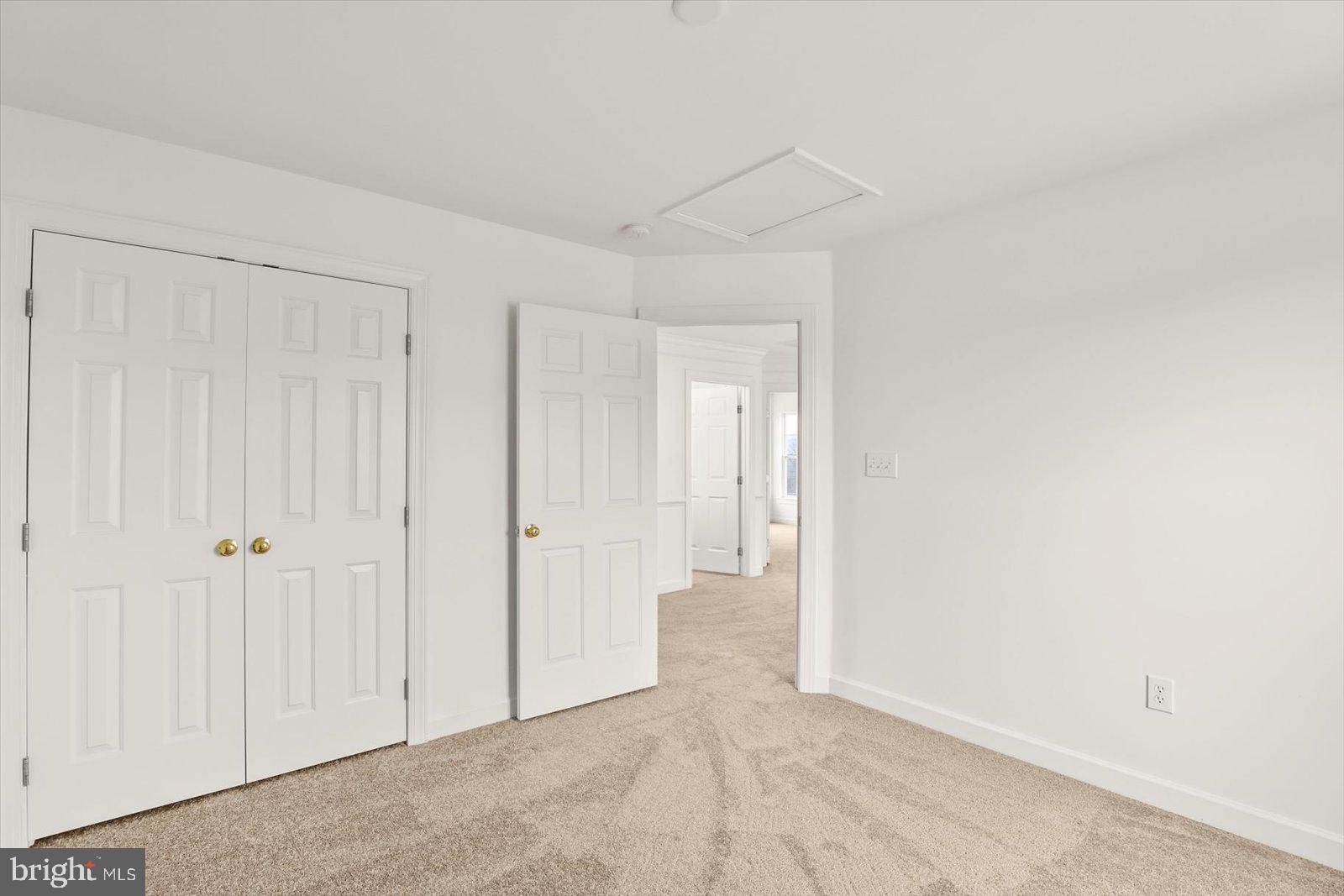 SOUTH POINTE - Residential