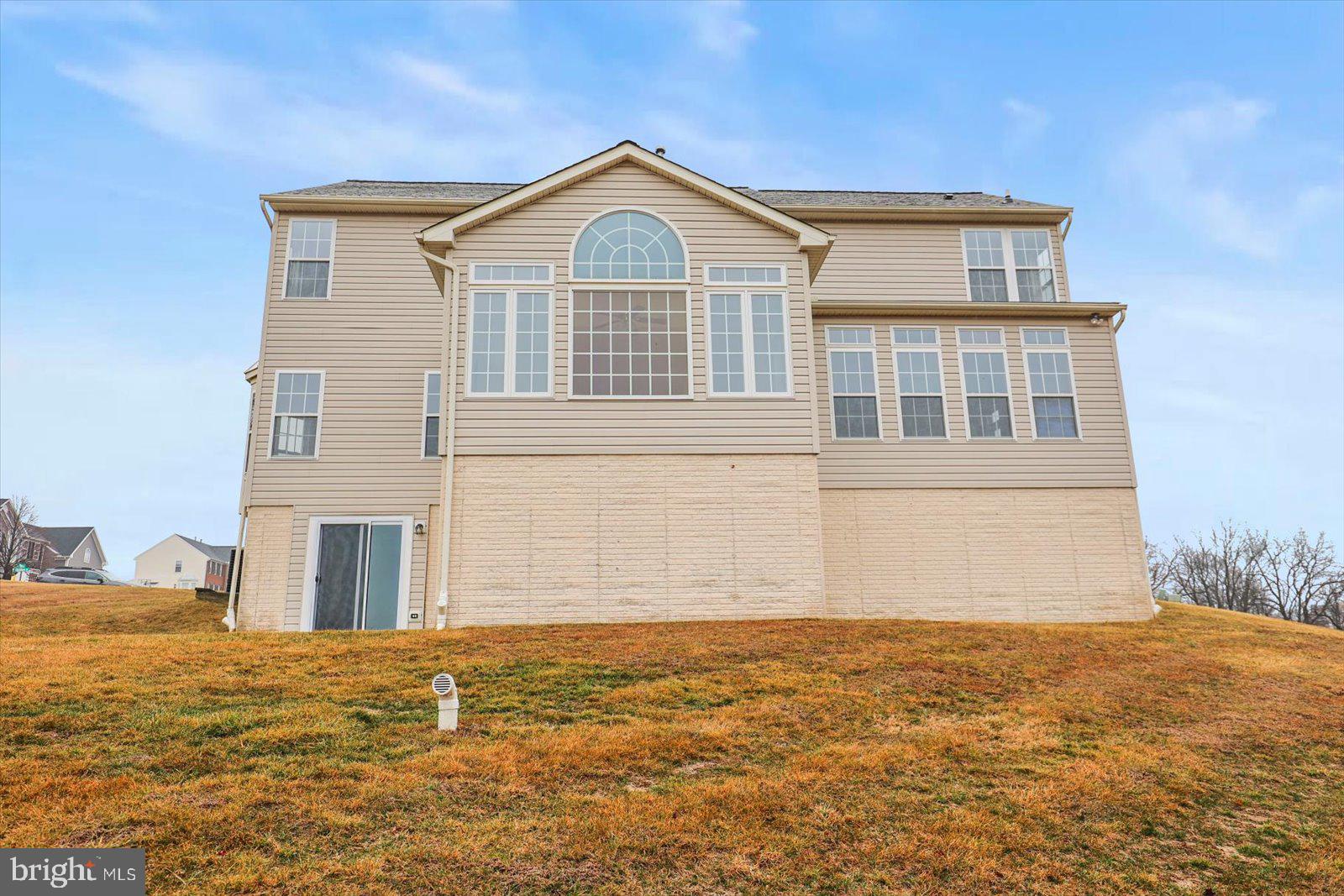 SOUTH POINTE - Residential