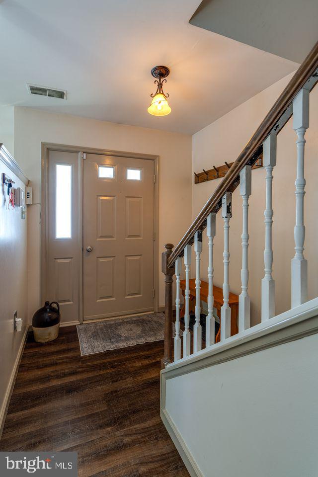 113 OAK KNOLL CIRCLE