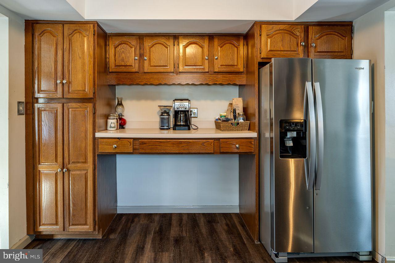 OAK KNOLL - Residential