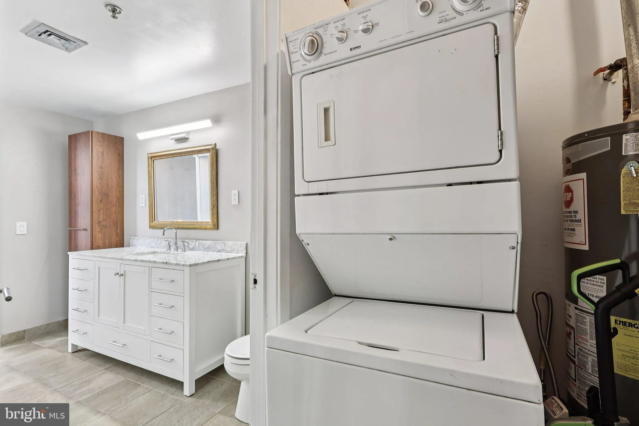 Philadelphia, Pennsylvania 19107, United States, 1 Bedroom Bedrooms, ,1 BathroomBathrooms,Residential,Active,224022