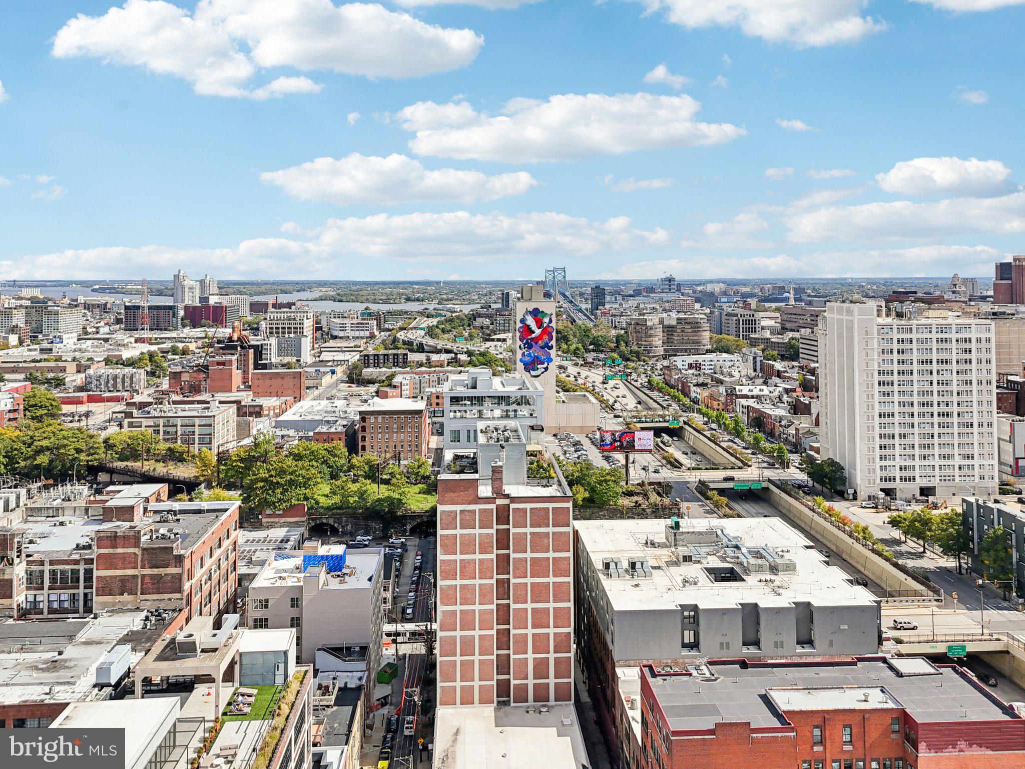 LOFT DISTRICT - Residential