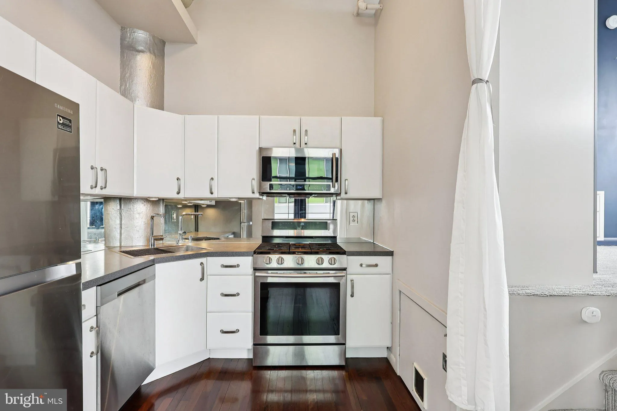 Philadelphia, Pennsylvania 19107, United States, 1 Bedroom Bedrooms, ,1 BathroomBathrooms,Residential,Active,224022