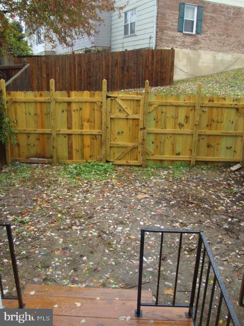 ROSEDALE ESTATES - Residential Lease