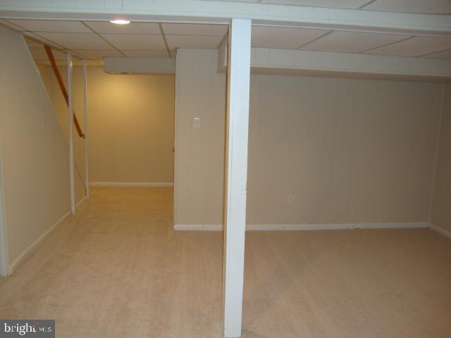 ROSEDALE ESTATES - Residential Lease