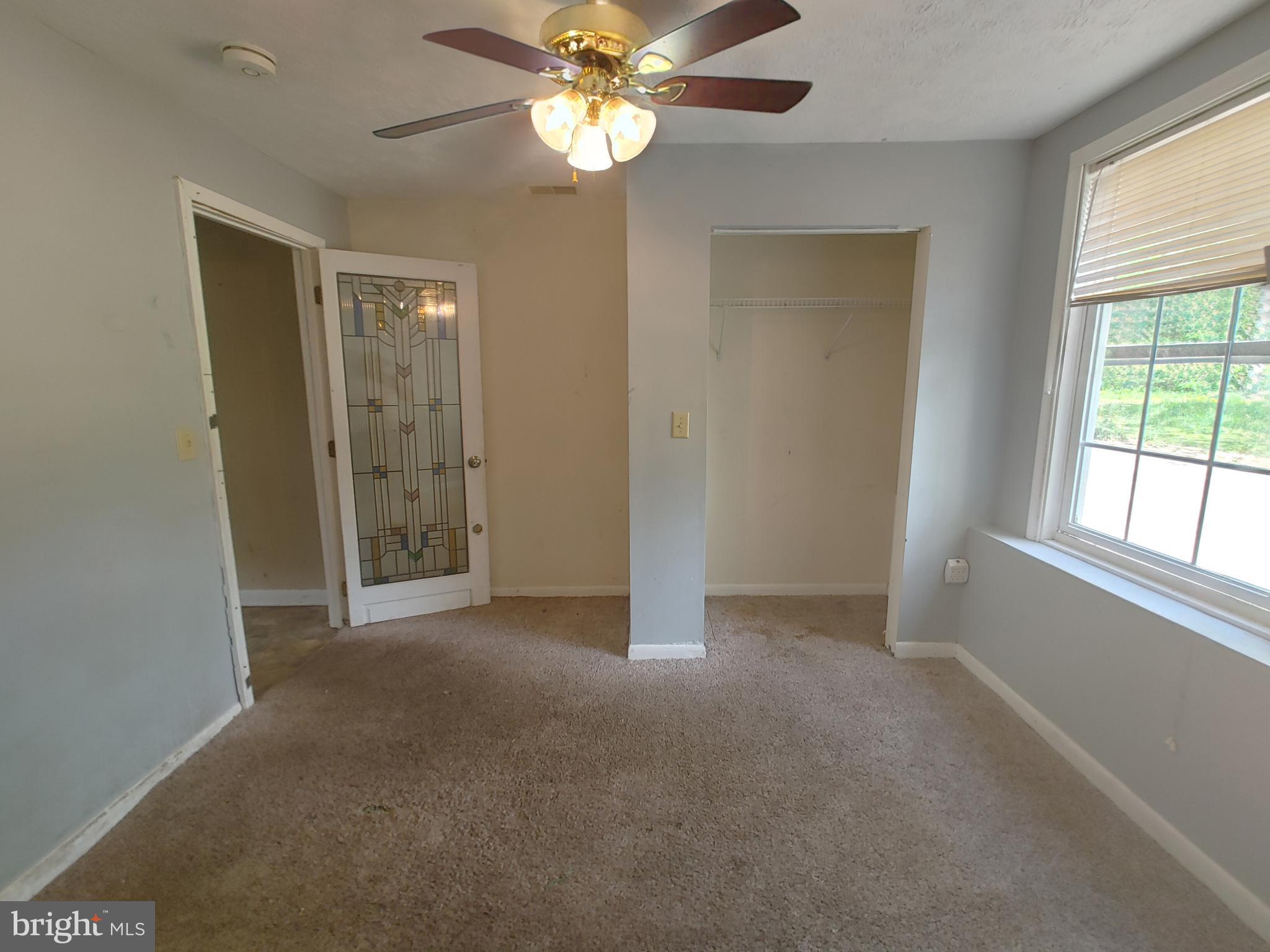 GOLDEN BEACH - Residential