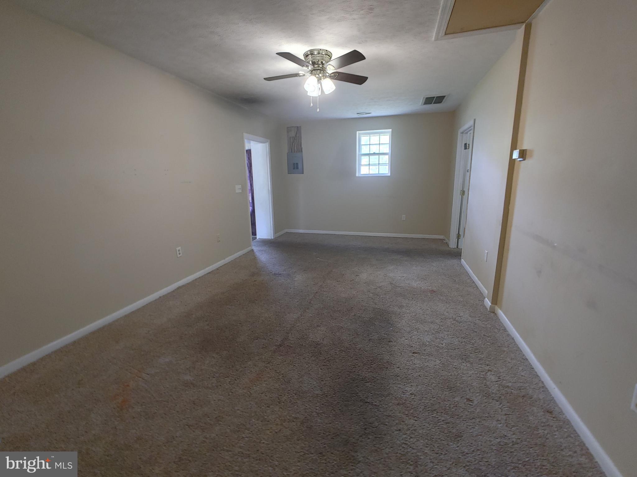 GOLDEN BEACH - Residential