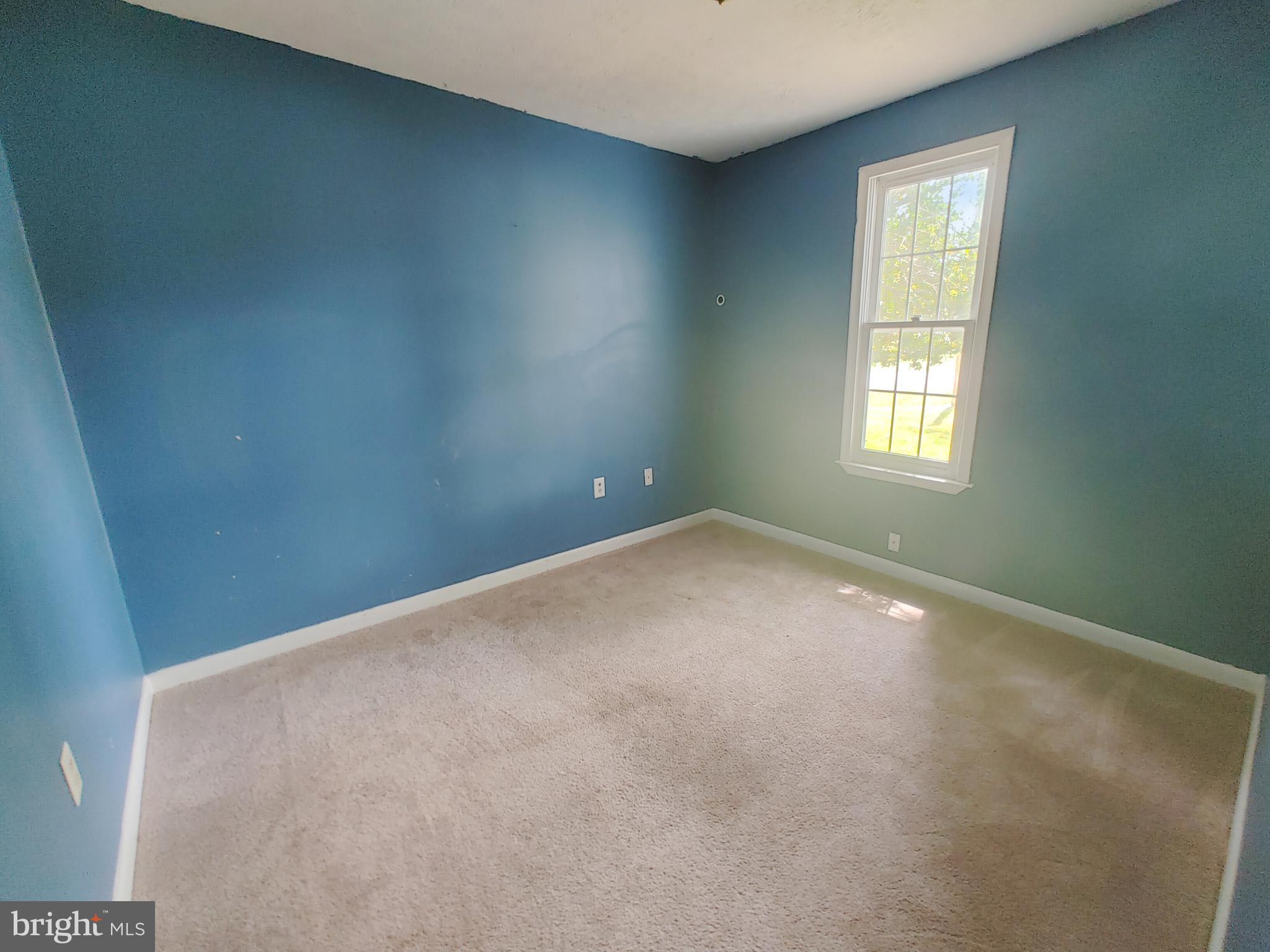 GOLDEN BEACH - Residential