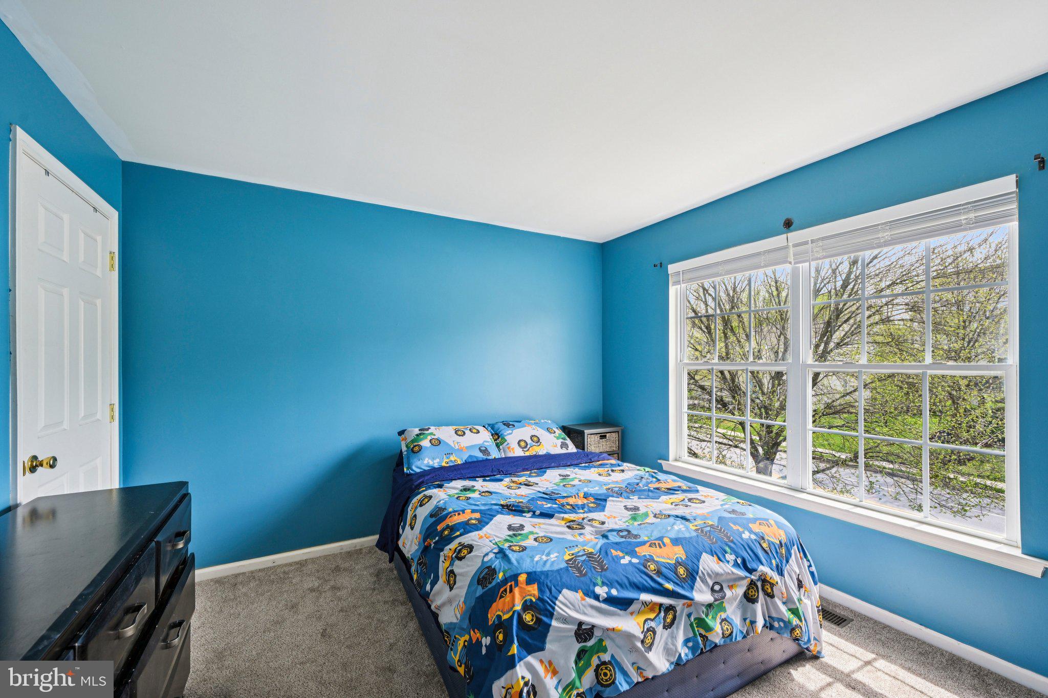 MEADOWBROOK - Residential