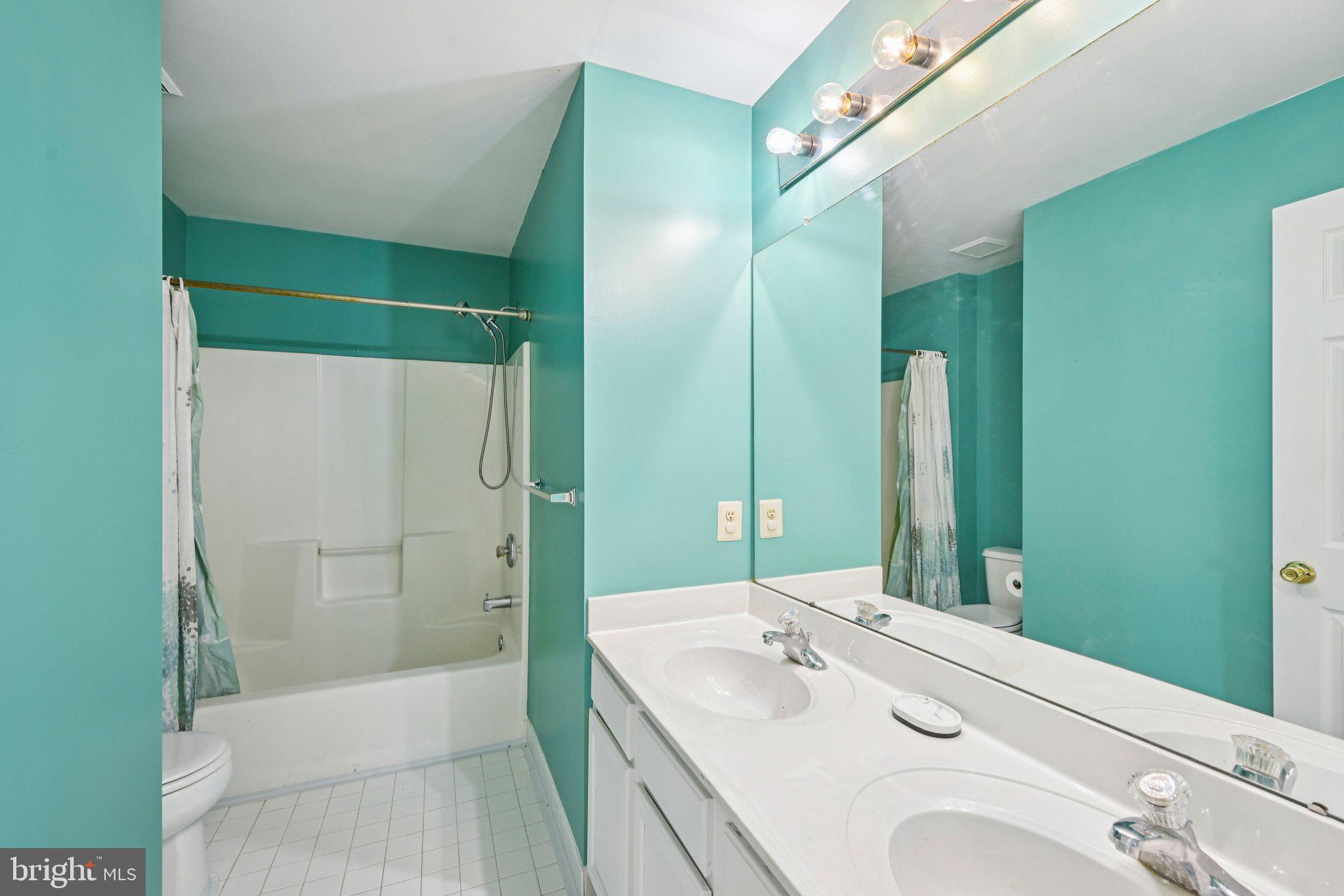 MEADOWBROOK - Residential