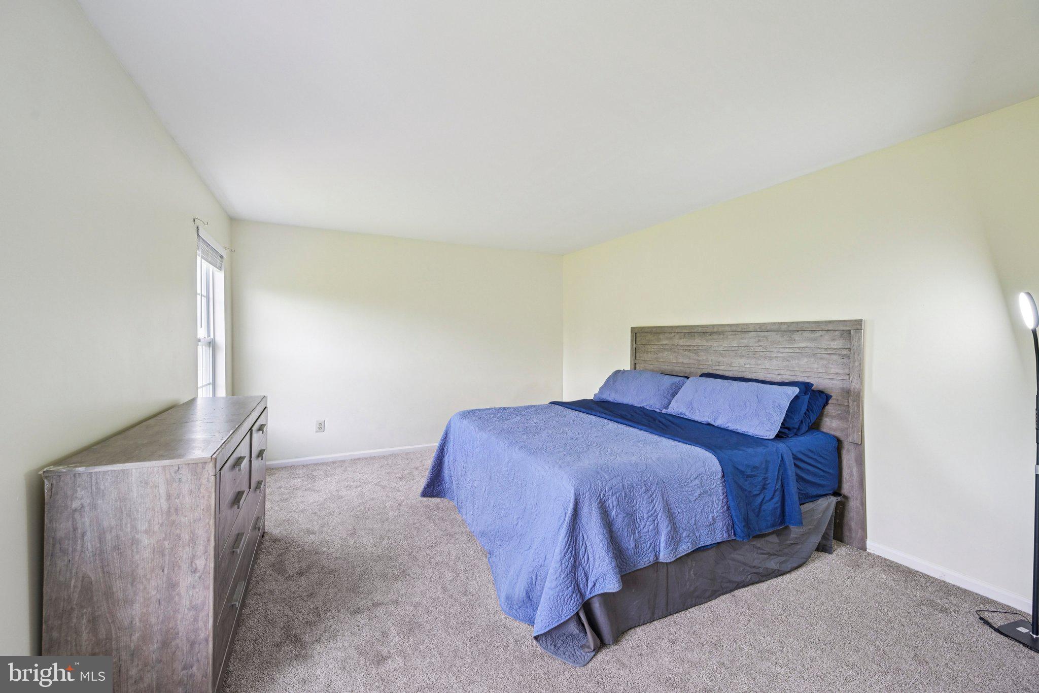 MEADOWBROOK - Residential