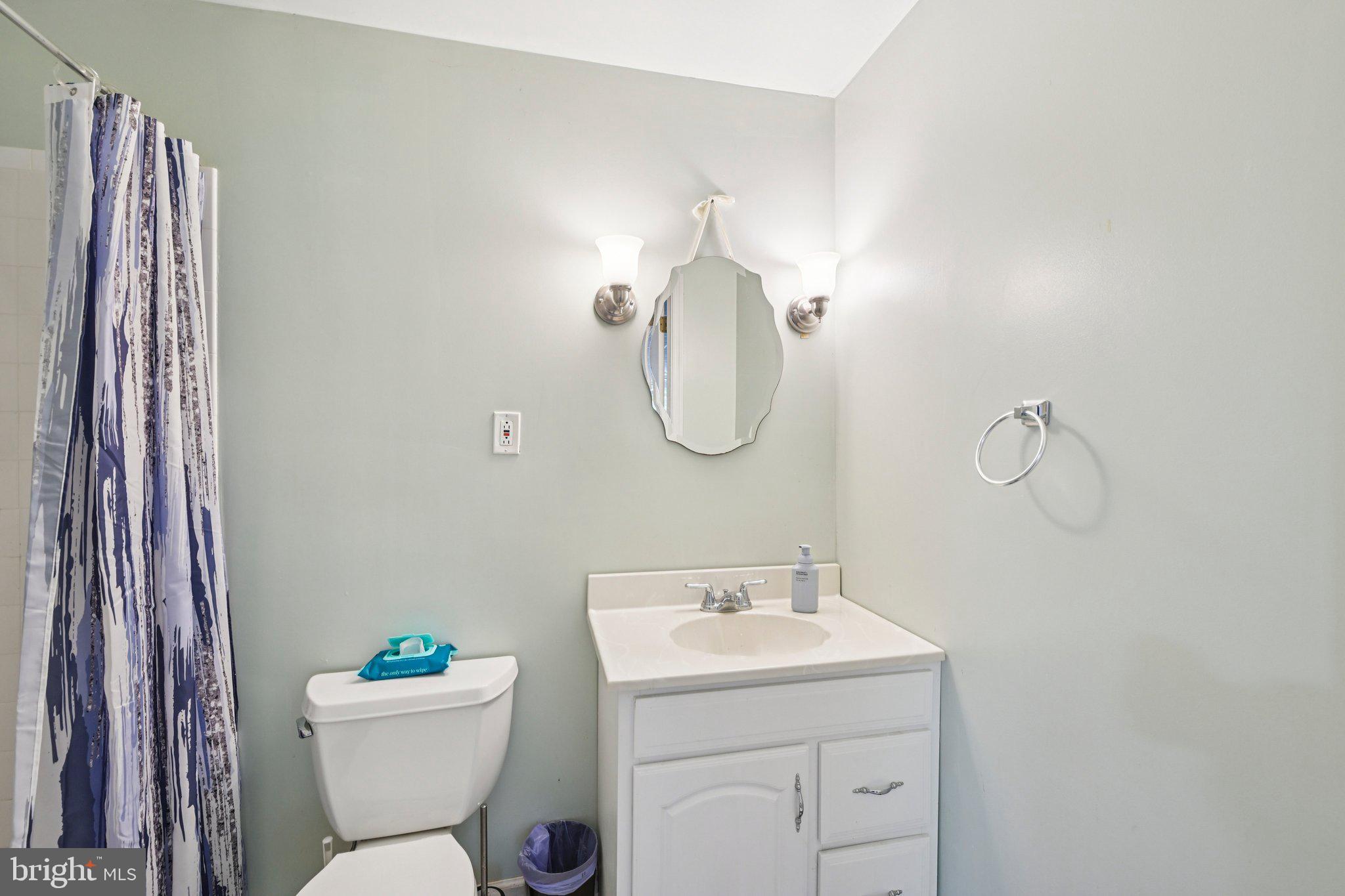 MEADOWBROOK - Residential