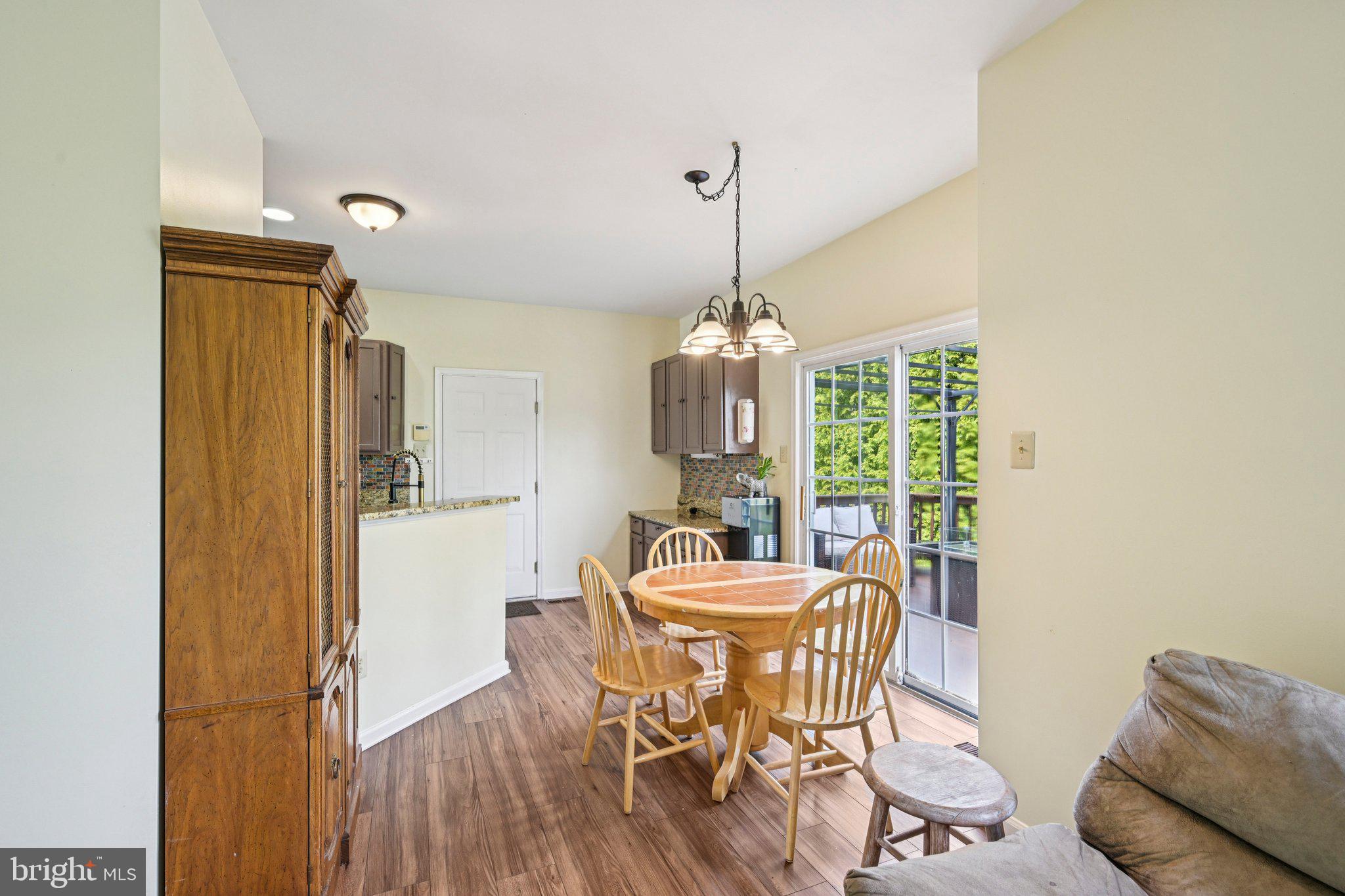 MEADOWBROOK - Residential