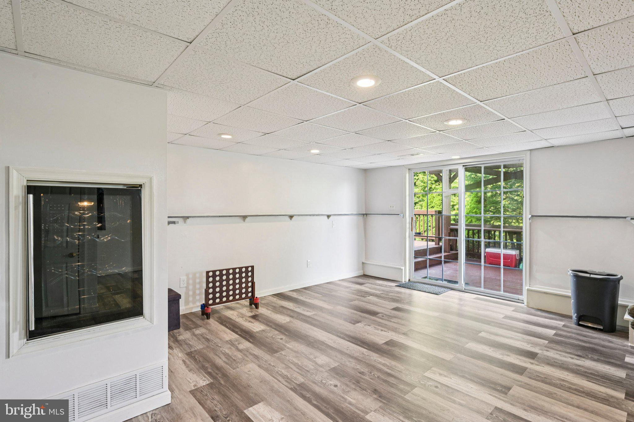 MEADOWBROOK - Residential