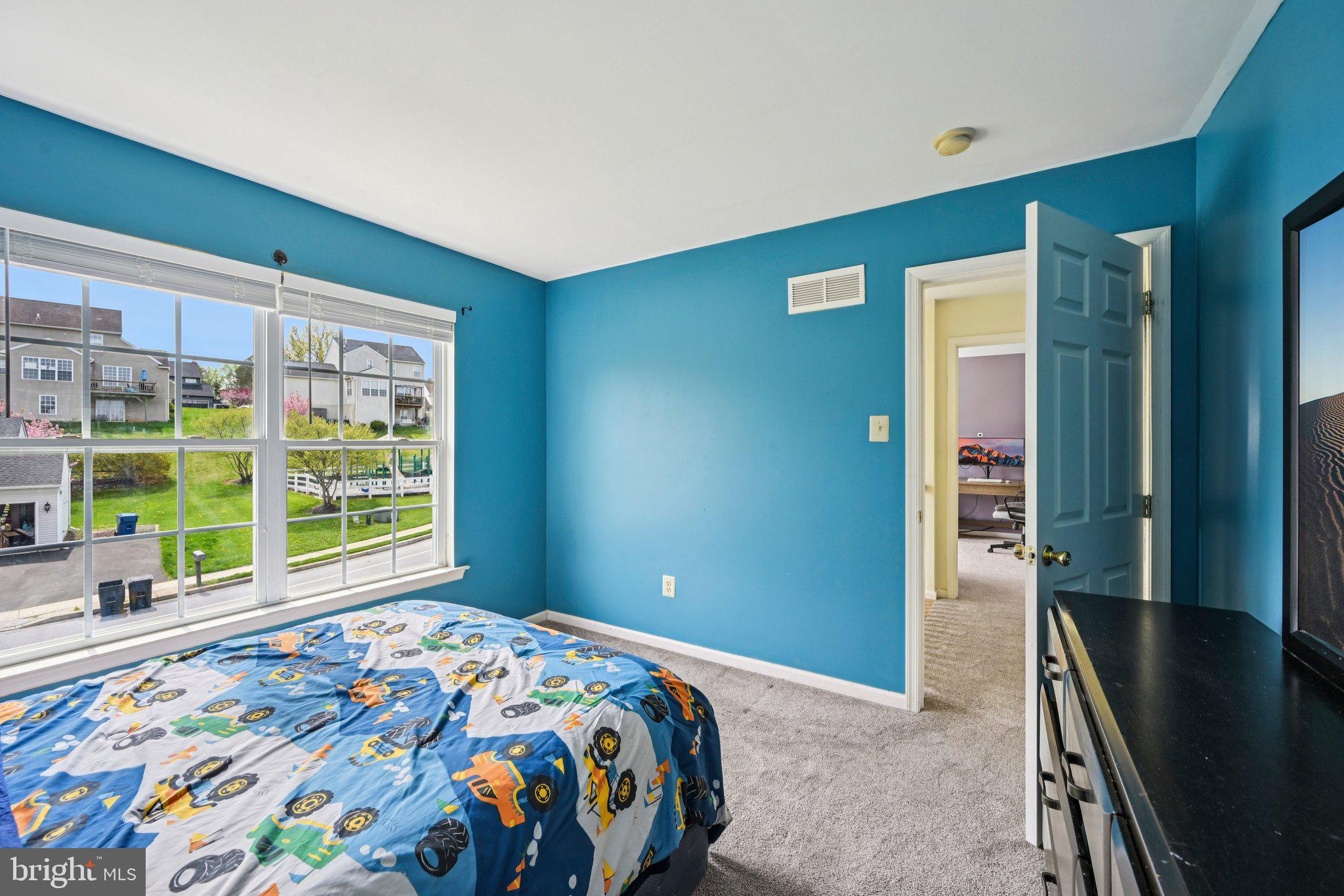 MEADOWBROOK - Residential