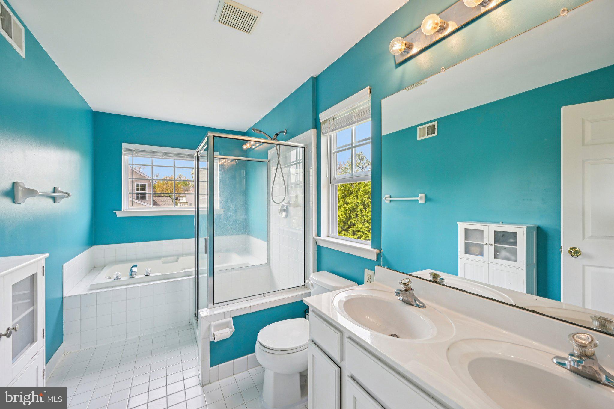 MEADOWBROOK - Residential