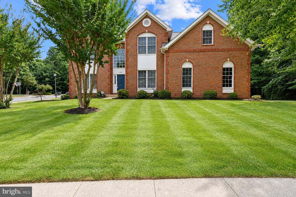 Photo of 5045 Worthington Woods Way, CENTREVILLE, VA 20120 (MLS # VAFX2337086)