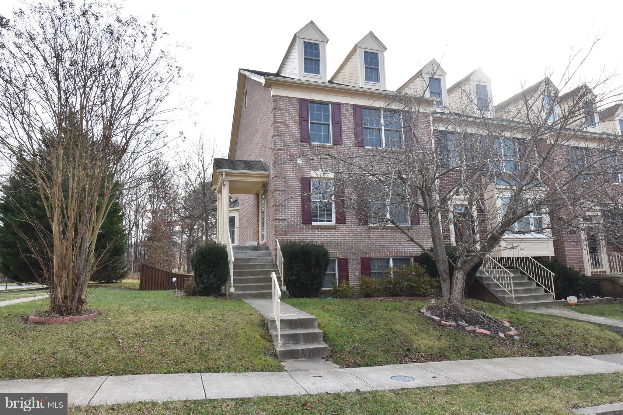 HUNTERS RUN - Residential Lease