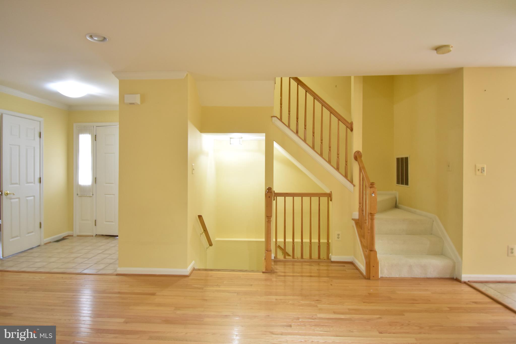 HUNTERS RUN - Residential Lease