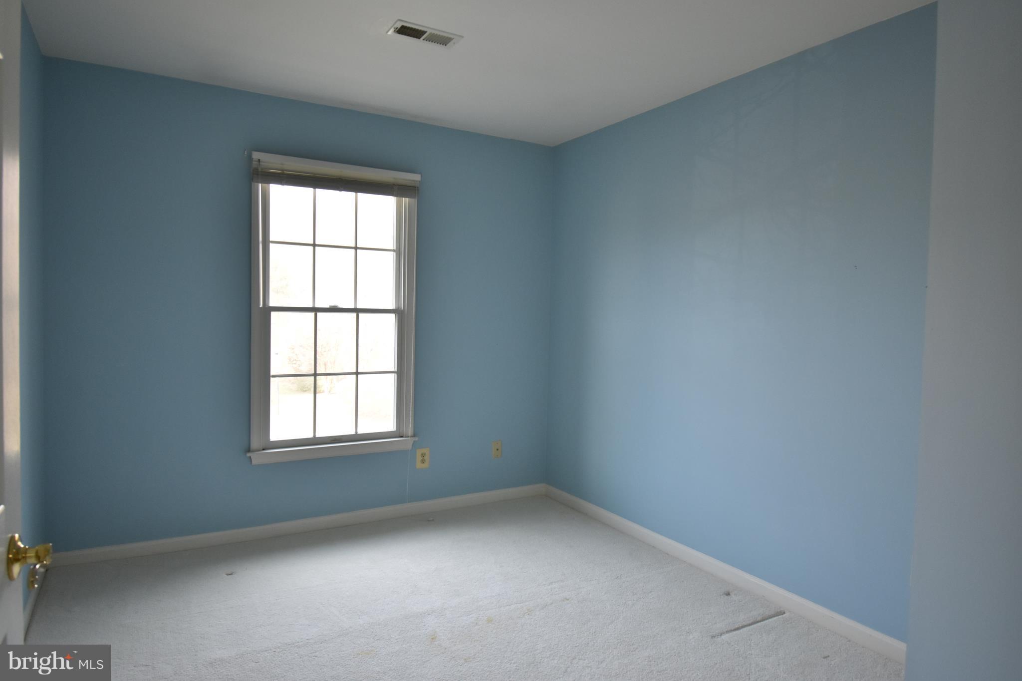 HUNTERS RUN - Residential Lease