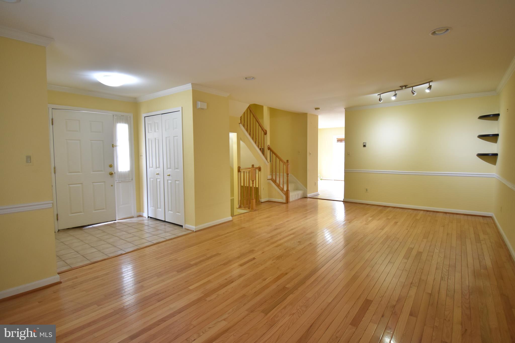 HUNTERS RUN - Residential Lease