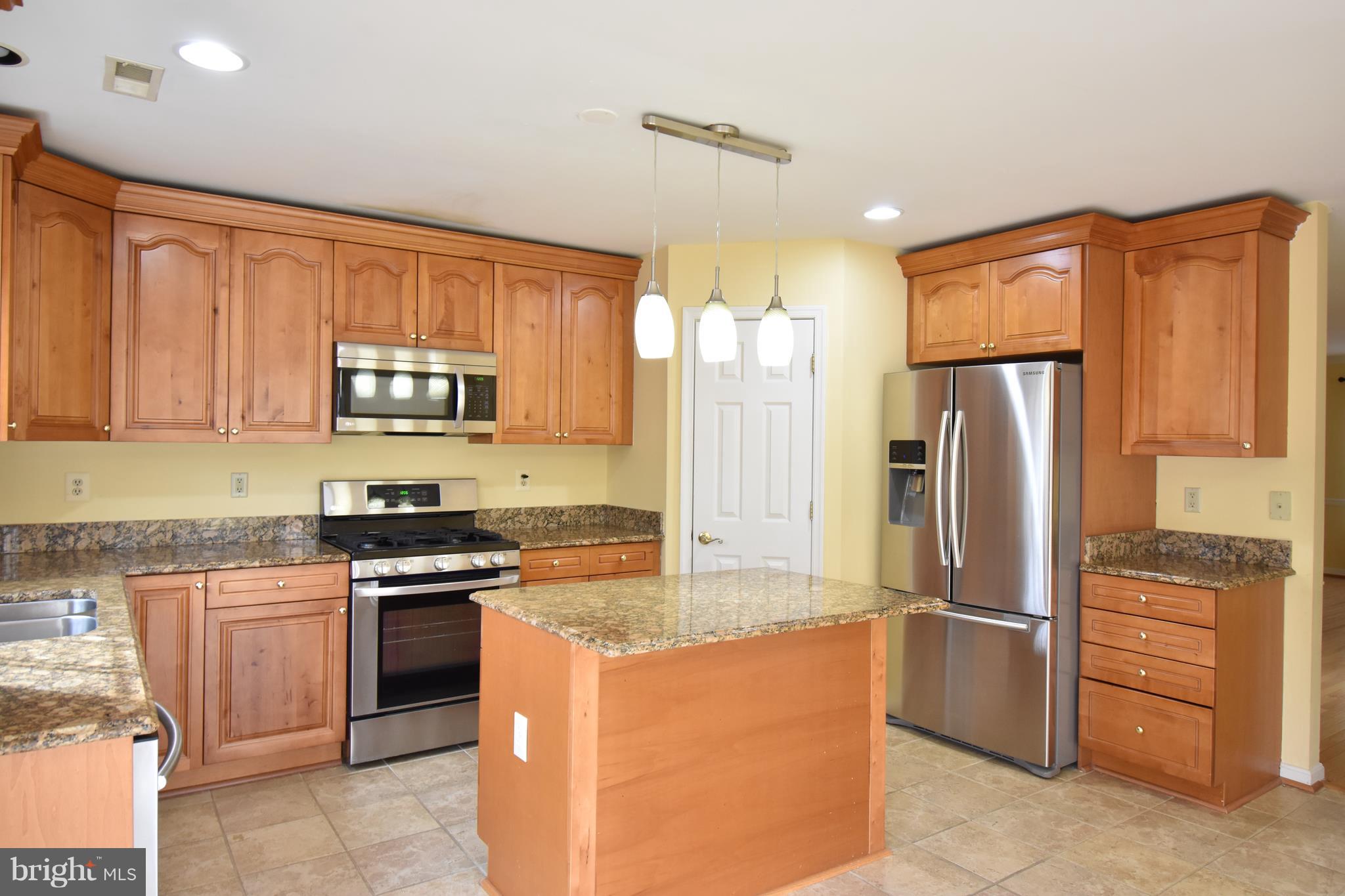 HUNTERS RUN - Residential Lease