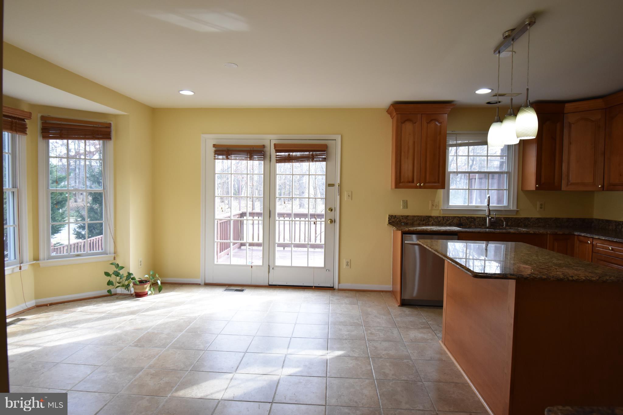 HUNTERS RUN - Residential Lease