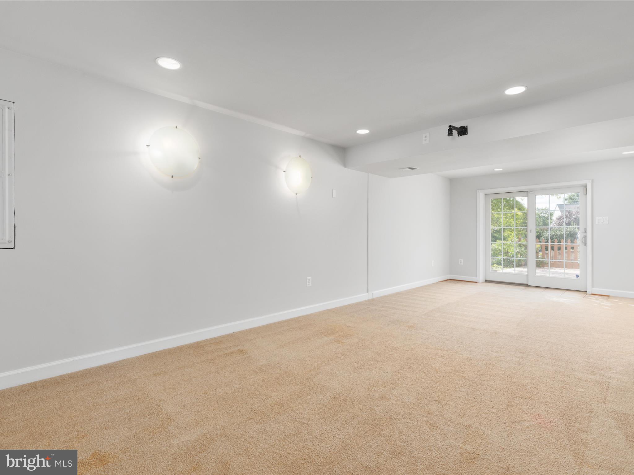 SHEFFIELD MANOR - Residential