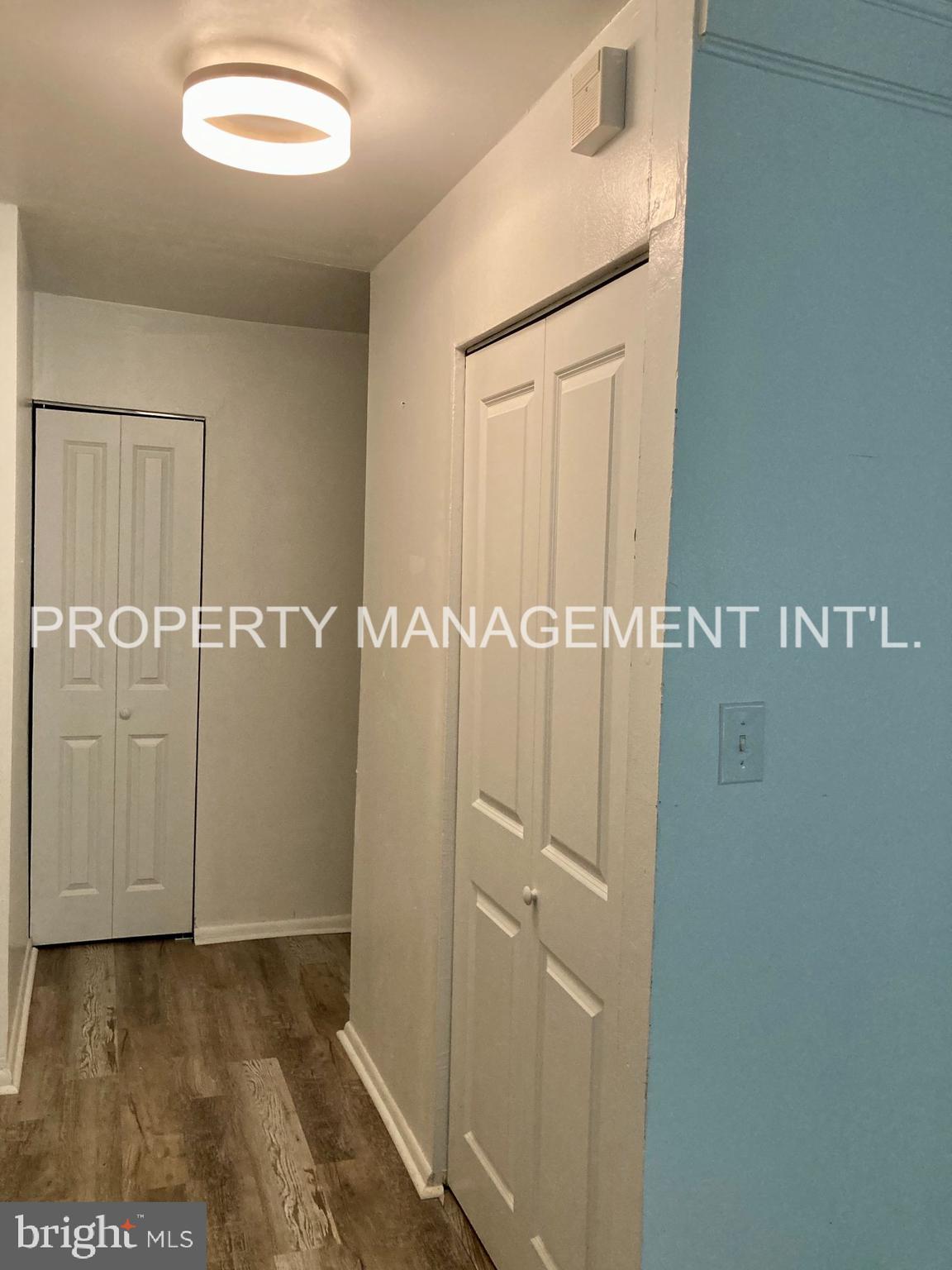EAST FALLS - Residential Lease