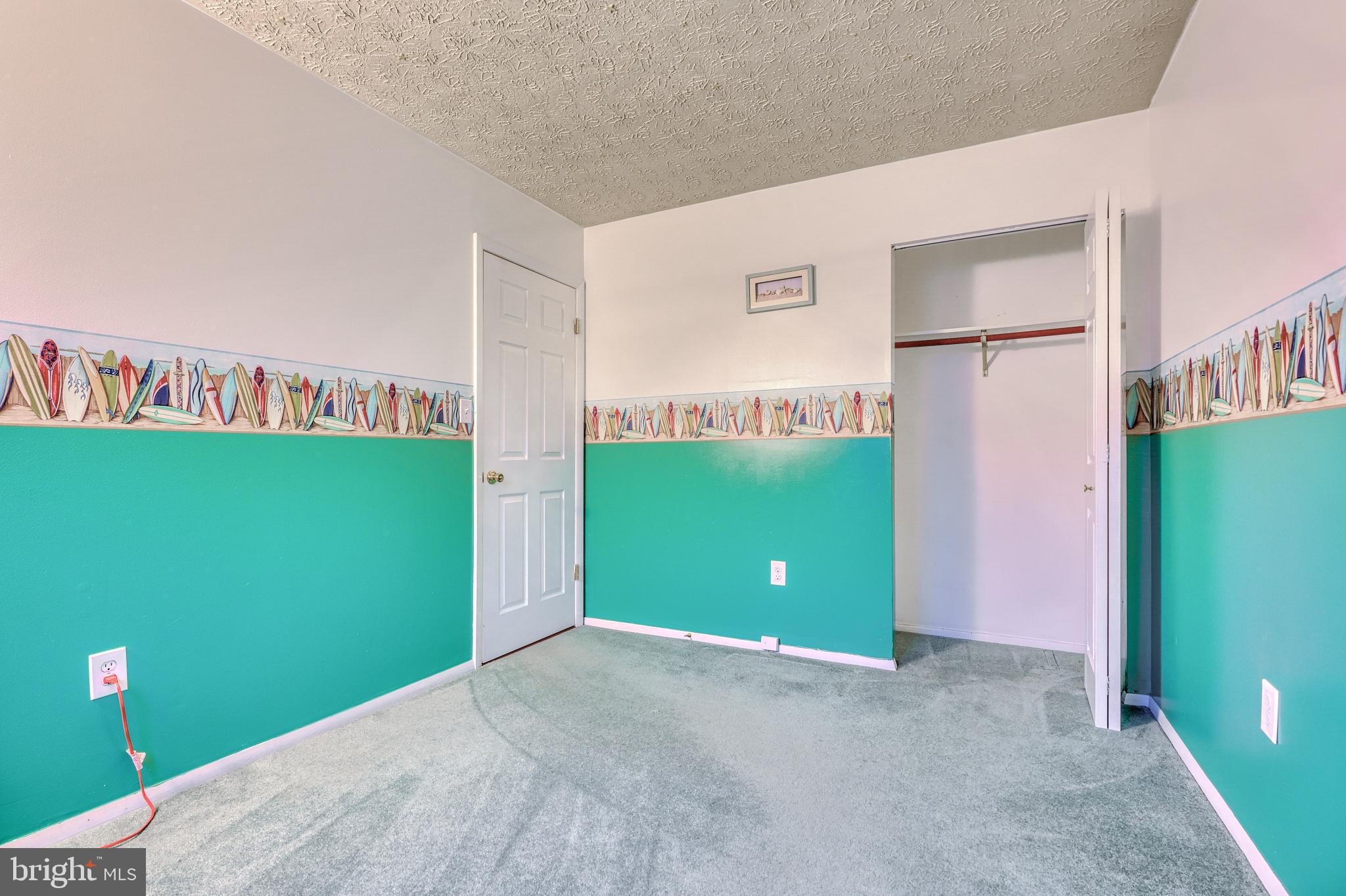 HARBOUR OAKS - Residential