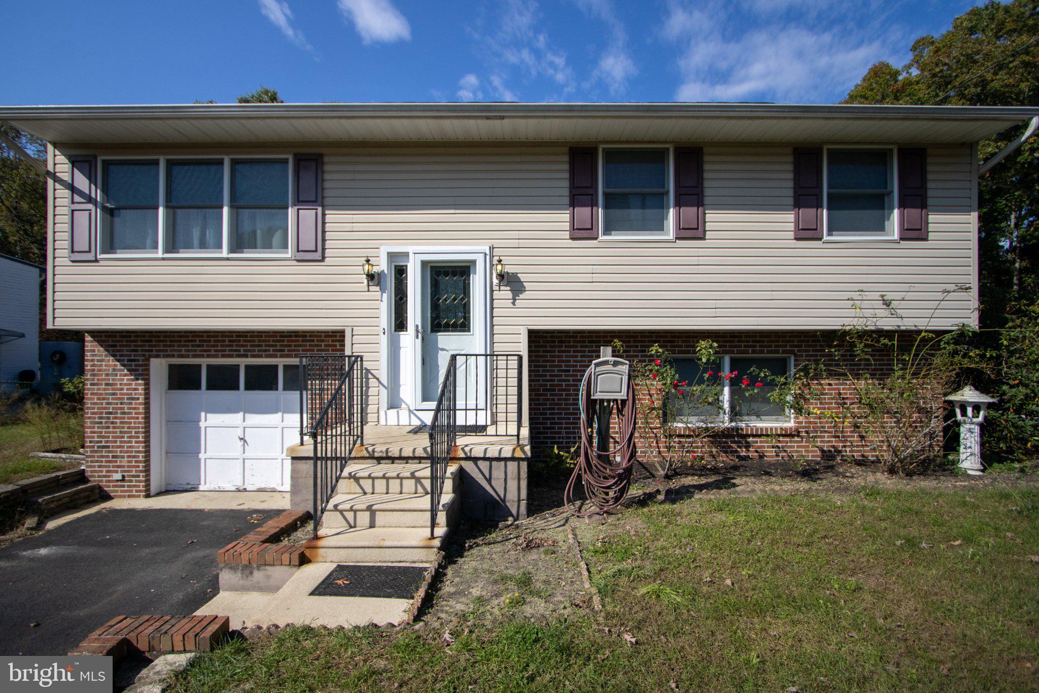 1274 HEIGHTS PLACE