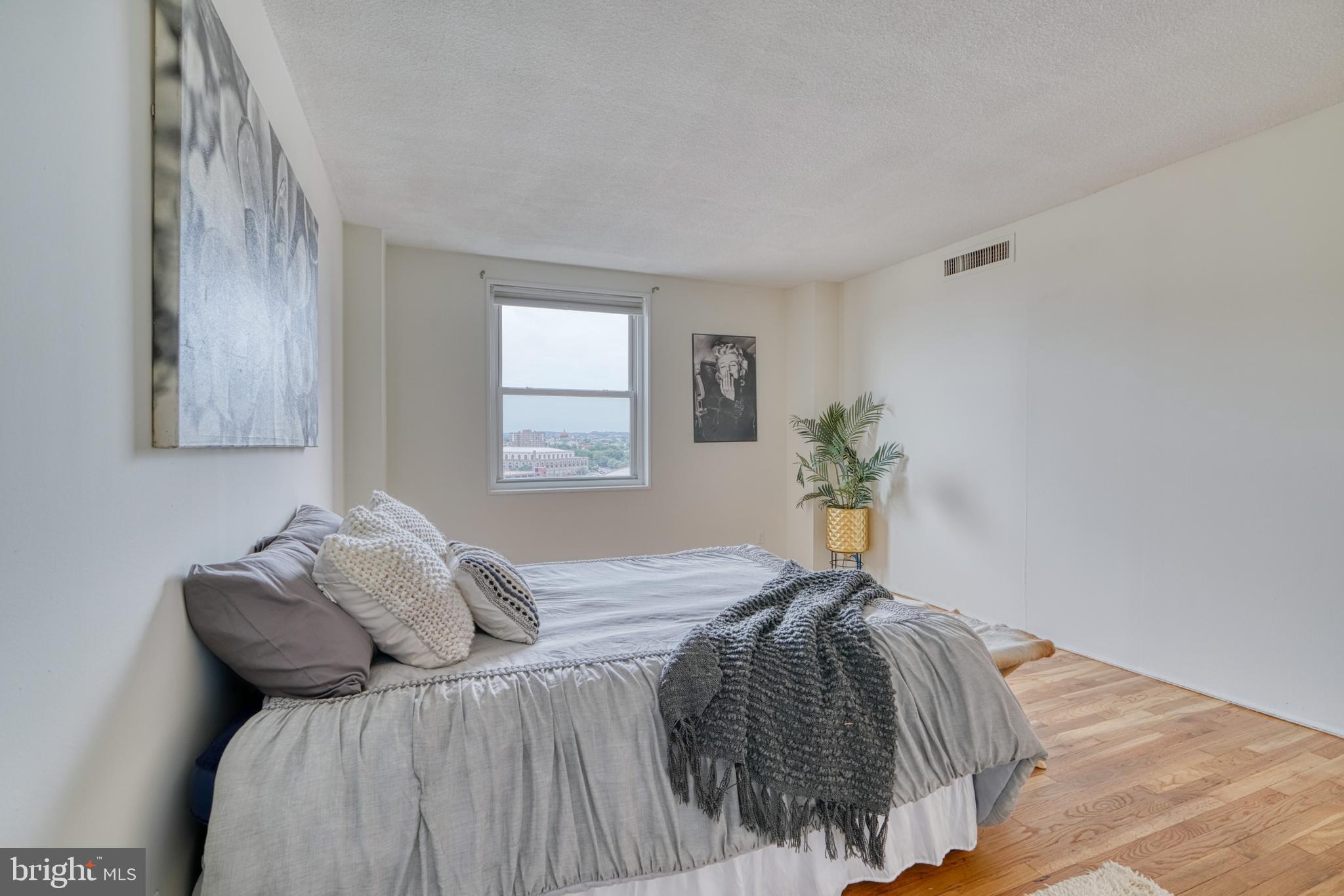 MOUNT VERNON PLACE HISTORIC DISTRICT - Residential