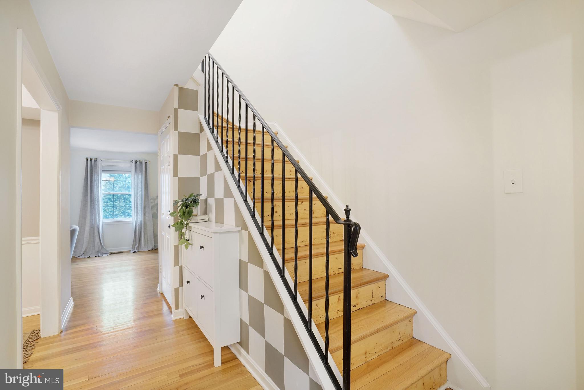 7005 LEESTONE STREET