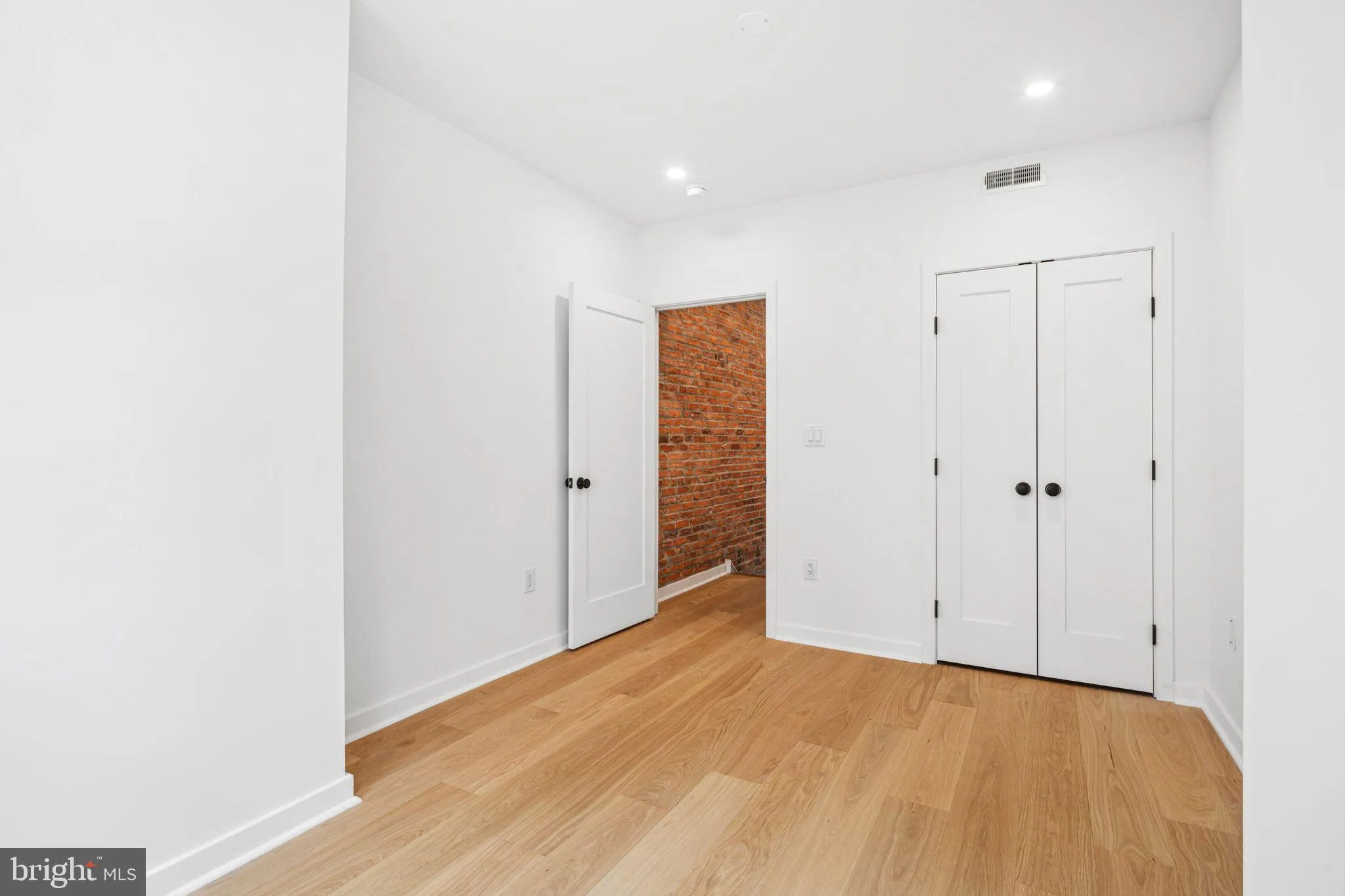 Philadelphia, Pennsylvania 19130, United States, 3 Bedrooms Bedrooms, ,1 BathroomBathrooms,Residential,Contingent,122584