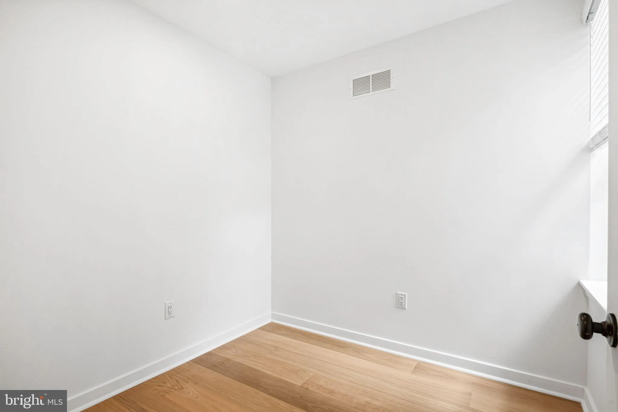 Philadelphia, Pennsylvania 19130, United States, 3 Bedrooms Bedrooms, ,1 BathroomBathrooms,Residential,Contingent,122584