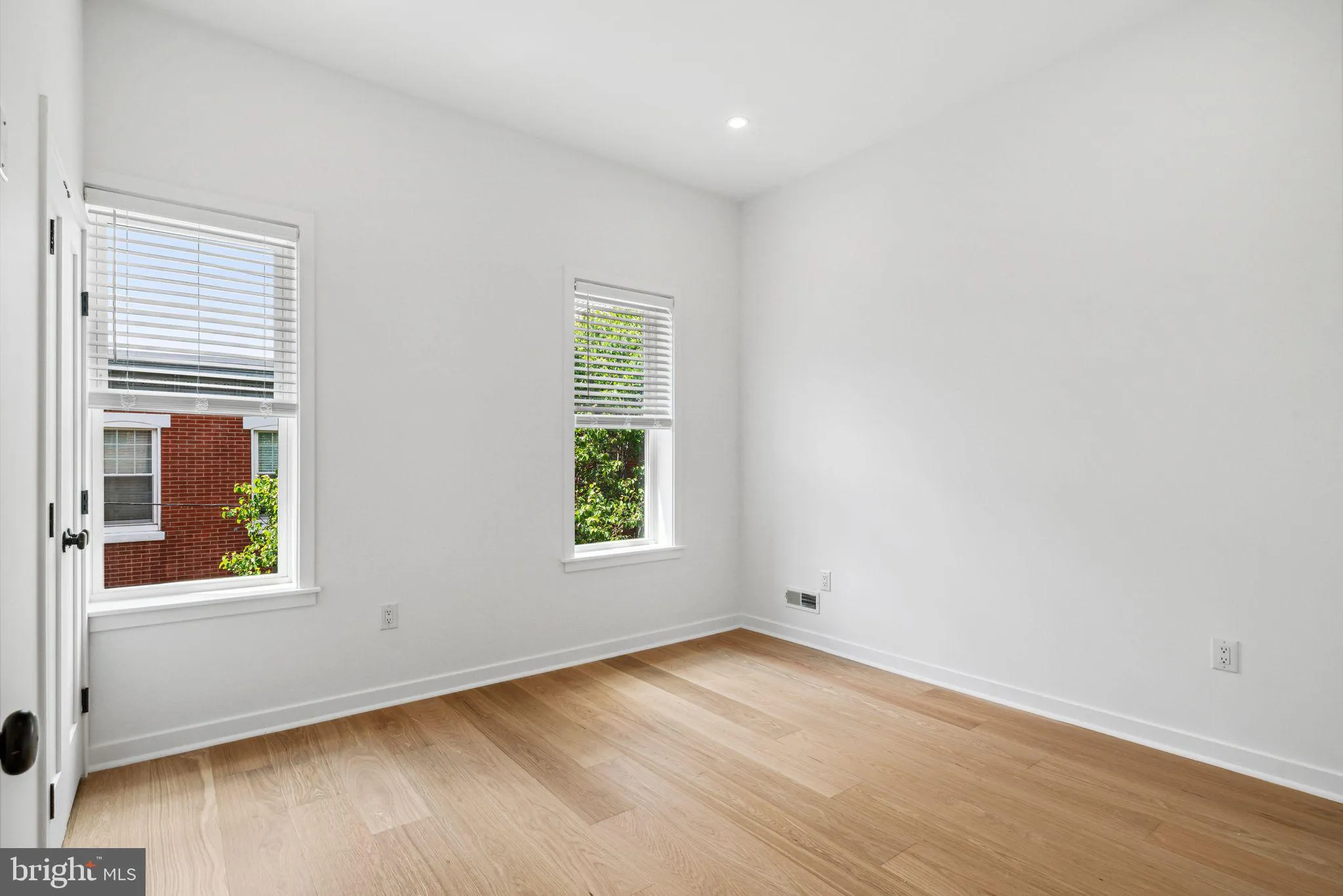 Philadelphia, Pennsylvania 19130, United States, 3 Bedrooms Bedrooms, ,1 BathroomBathrooms,Residential,Contingent,122584