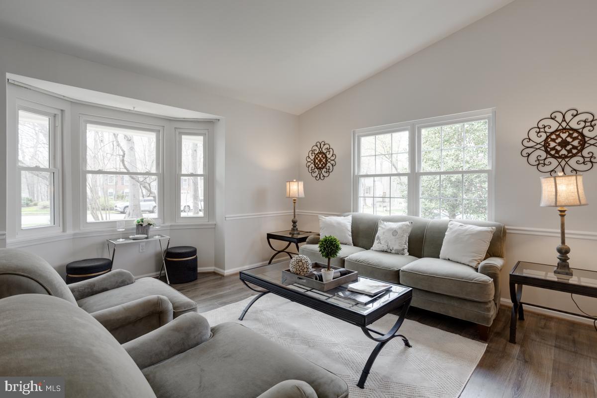 LAKEWOOD HILLS - Residential