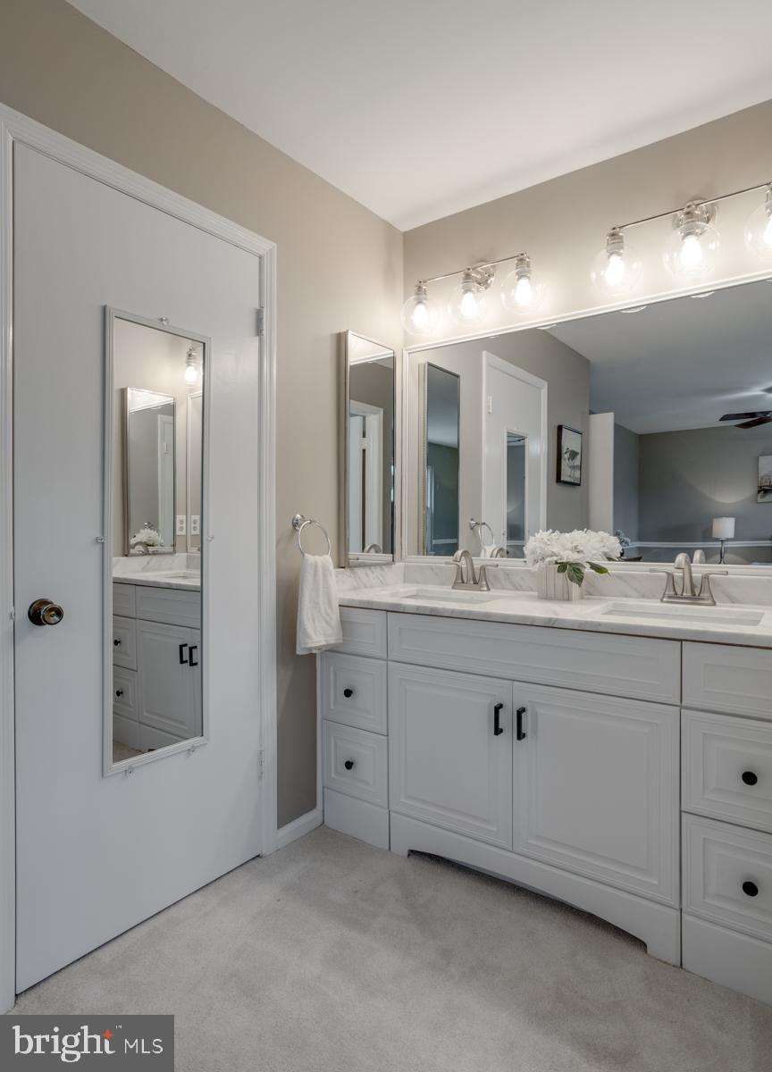 LAKEWOOD HILLS - Residential