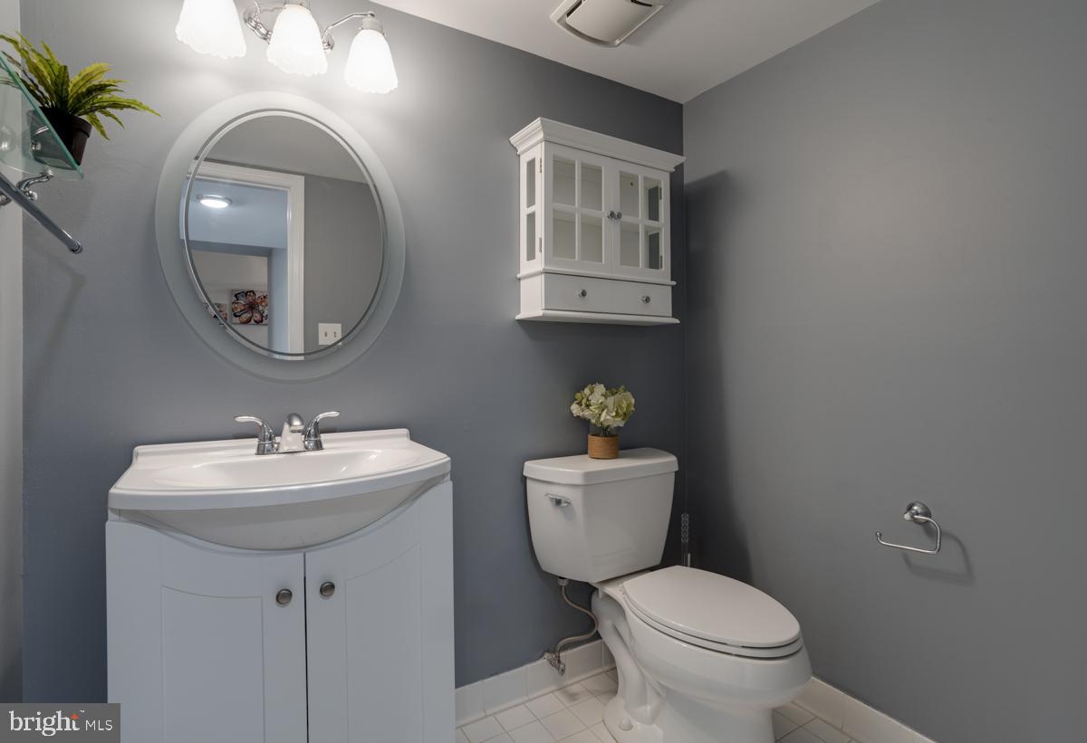 LAKEWOOD HILLS - Residential